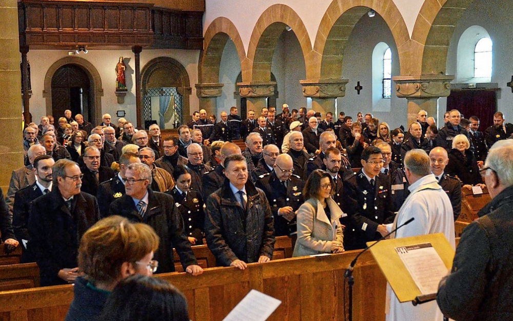 Le laicisme contre la présence de gendarmes dans une église
