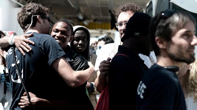 Lres français refusent l'aacueuil de l'Aquarius