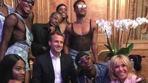 Emmanuel Macron fait la fête avec le LGBT