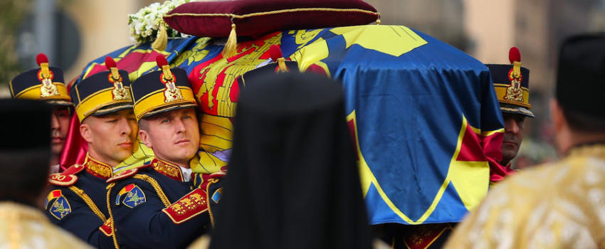 Vive émotion aux obsèques de Michel Ier, ex-roi de Roumanie