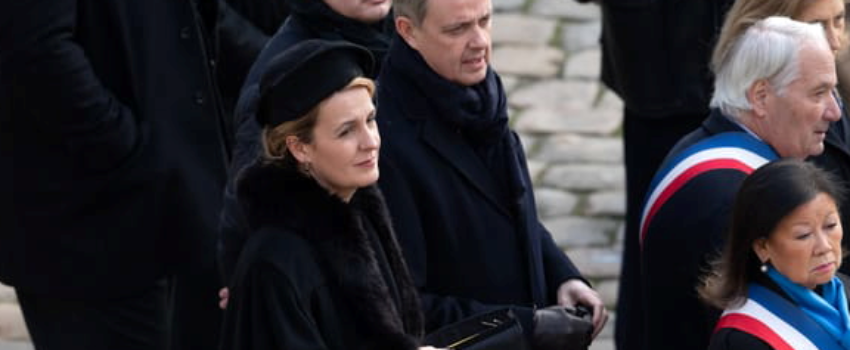Le comte et la comtesse de Paris, ont participé à l’hommage national célébré aux Invalides