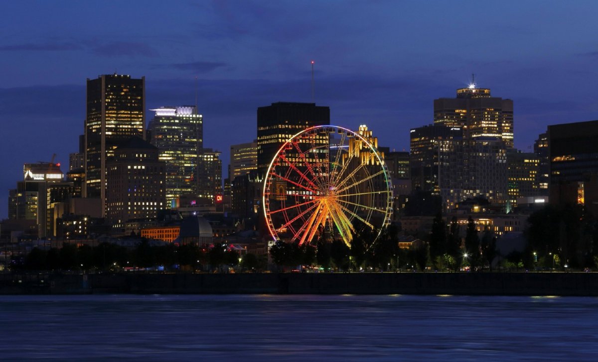 Noël interdit au Québec - Action française