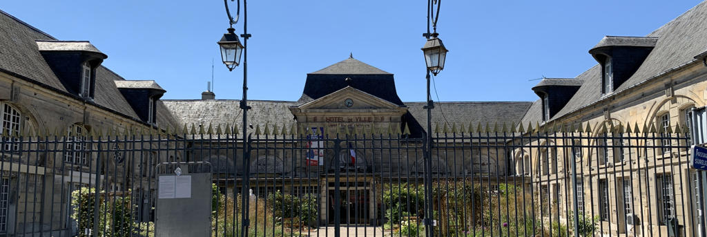 20221014 - l'Action française porte plainte contre le maire de Stains