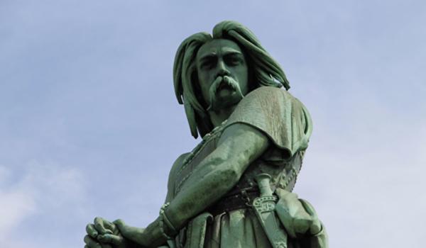 04.08.25-Les Français aussi ont des origines