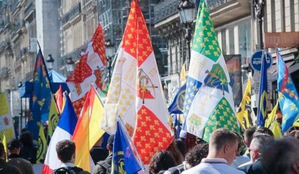 12.05.25-De bas en haut ou de haut en bas